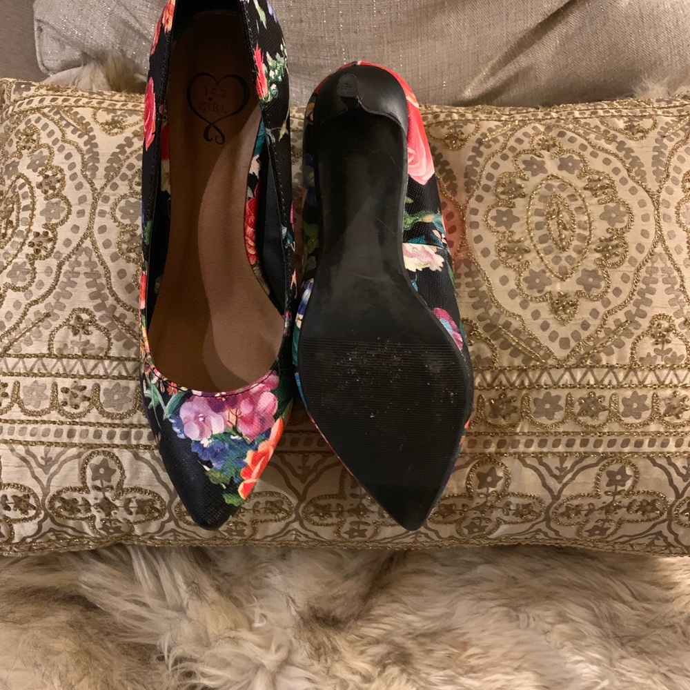 Floral heels ❤️ - Picture 3 of 5